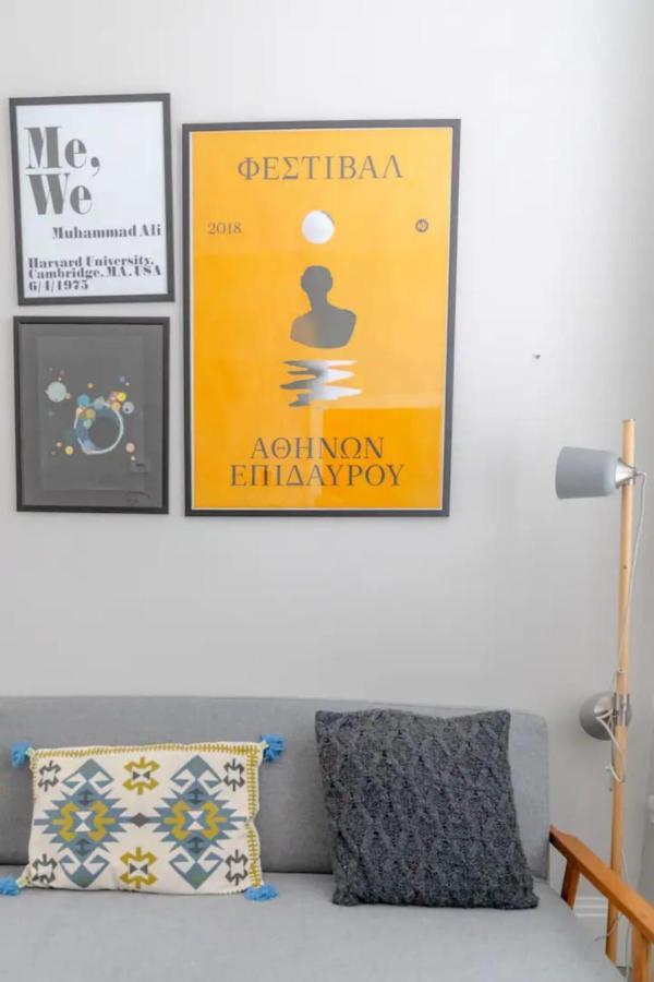 Chic 1bd Flat Wpatio - 2 Mins From Baron's Court! Londra